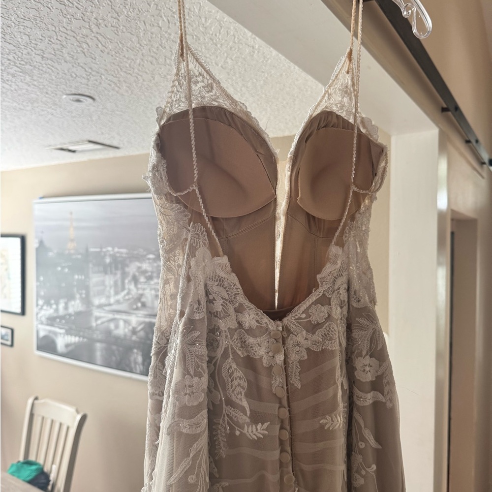 Essence of Australia wedding dress size 10 - Picture 9 of 10
